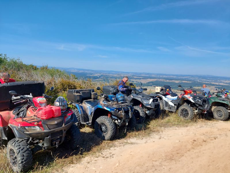 quads stationnés rando ampv saone et loire